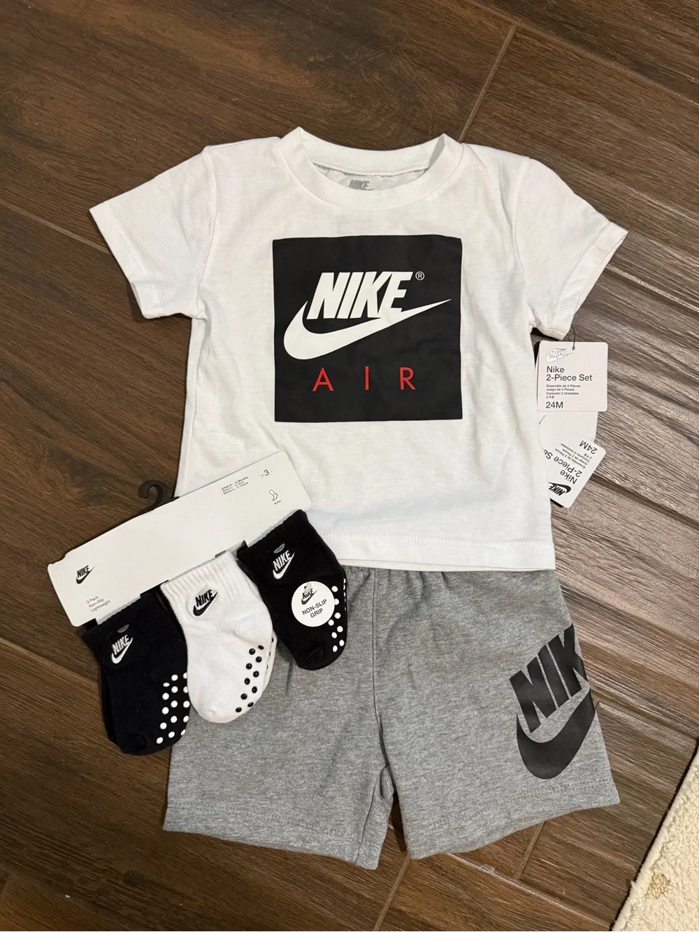 Toddler Boy Nike T-Shirt, Shorts & Sock Set